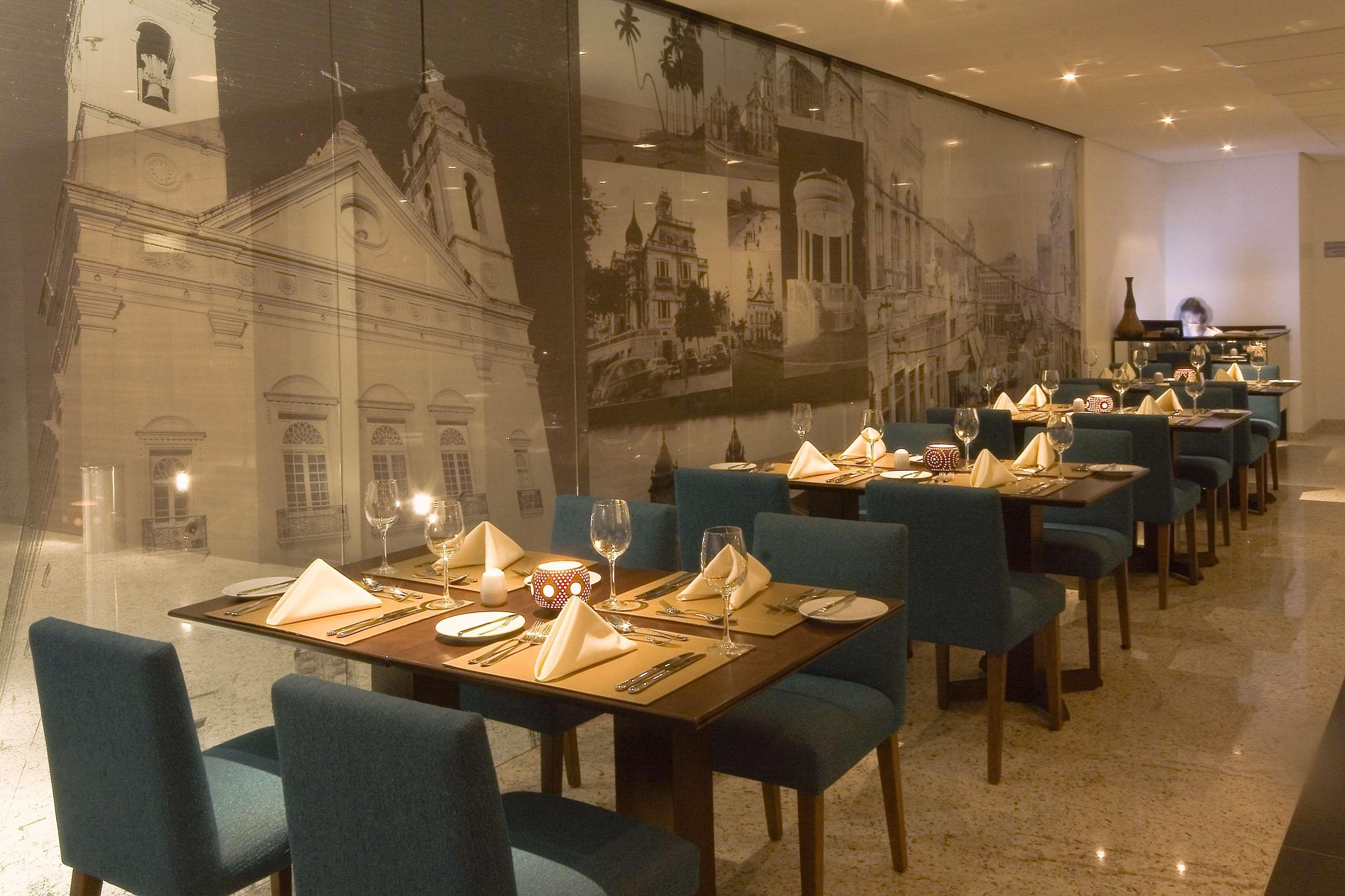 Best Western Premier Maceio Buitenkant foto The interior of the restaurant